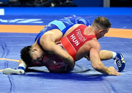 パリ王者の日下尚が決勝へ　世界レスリング第６日