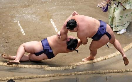 豊昇全勝、大里１敗守る　琴桜２敗、若景は３敗目