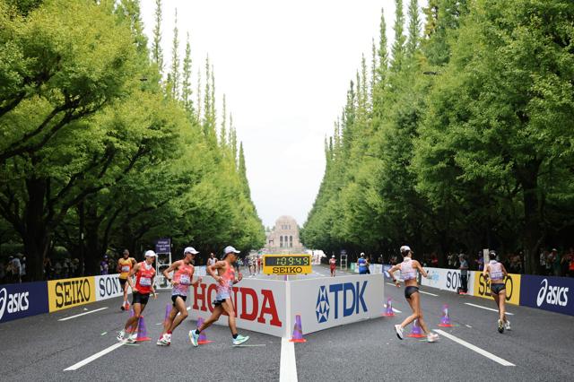 山西、丸尾、吉川が1キロ過ぎ先頭集団　世界陸上男子競歩
