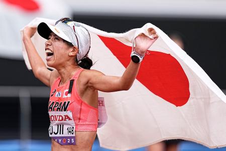 ２０キロ競歩で藤井が銅メダル　世界陸上、五輪含め日本女子初