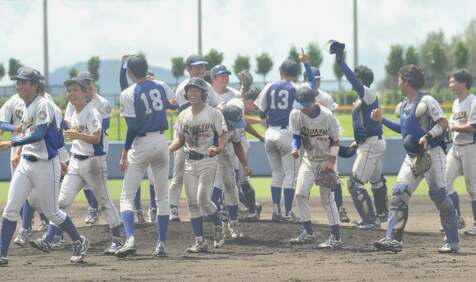 琉球大が55年ぶり優勝　南部九州大学野球の沖縄予選