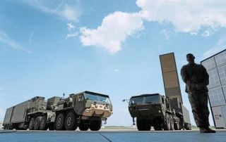 中国、日米共同訓練に反発　中距離弾装置の展開で