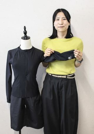 男女兼用で肌の露出少なく、上下分かれたスクール水着　ケラッタの岡本夕佳さんが開発【経済トレンド】