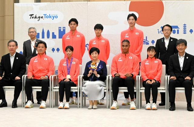 「希望、夢を与えてくれた」中島佑気ジョセフ選手ら、小池知事と面会