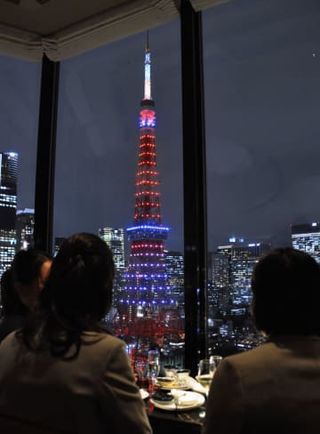 東京タワー眼前の特別席10万円　西武のホテル、高層階改装