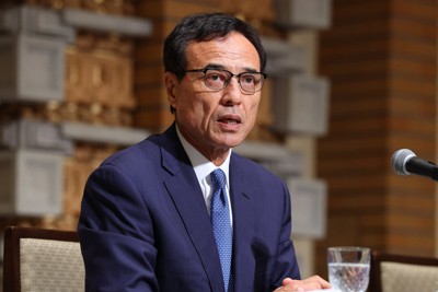新浪氏「最後に代表幹事らしい仕事できた」　経済同友会は退会せず