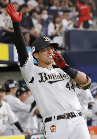 オ１０―５西（１日）　オリックスが４連勝