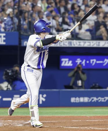 Ｄ９―６ヤ（１日）　佐野、勝ち越し３ラン