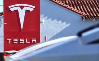 米テスラ世界販売台数7.4％増　7～9月期、駆け込み需要