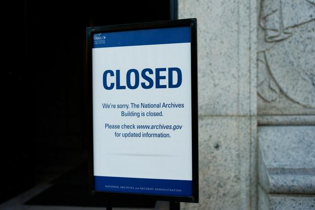 在日米国大使館、公式X「定期更新を中断」と発表　予算失効の影響