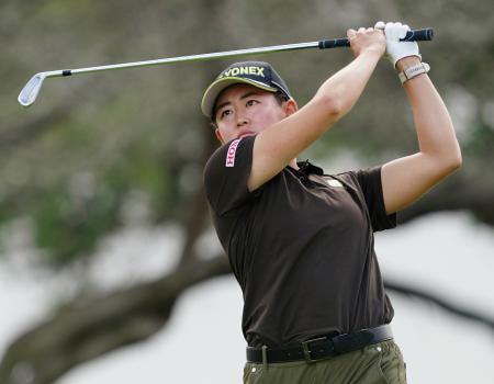 岩井明愛が首位発進　米女子ゴルフ第１日
