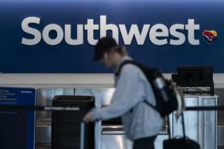 大柄客の追加座席購入を義務付け　米LCC、独自施策を変更