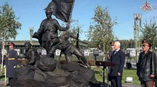 抗日パルチザン記念碑の除幕式　ロシアと北朝鮮の国防相が参加