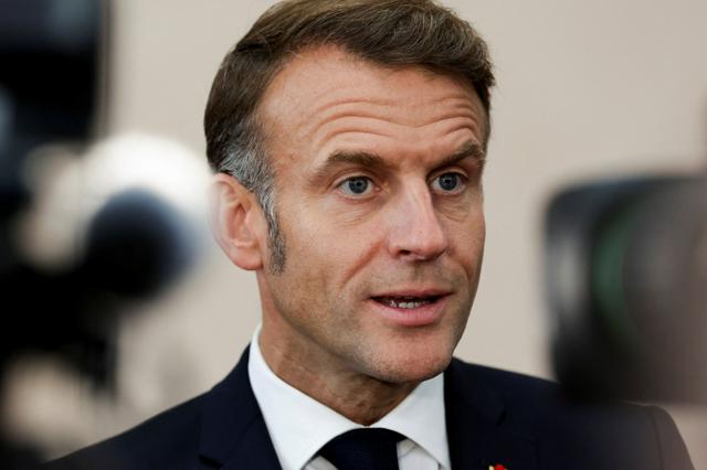 「影の船団」取り締まり、マクロン氏がロシアに圧力　仏北西沖で拿捕