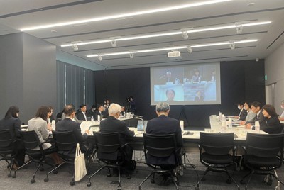 有料老人ホームの規制強化案、検討会が了承　新設時の「登録制」など