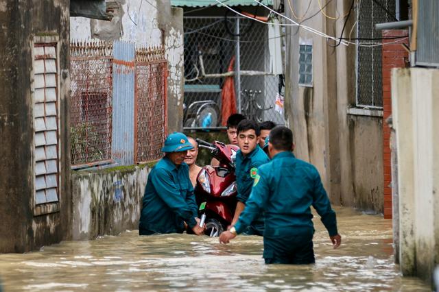 ベトナムで台風の被害拡大、死者51人に　20万戸以上の住宅に被害