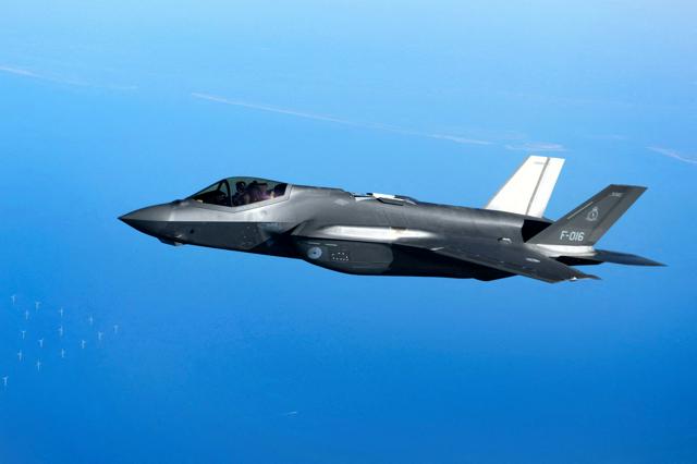 ポーランド軍、NATO機を緊急発進　ウクライナ国境近くの攻撃受け
