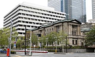 日銀景気判断8地域で維持　北海道下げ、投資先送りも