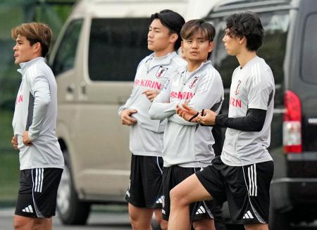 久保、別メニューで調整　日本代表、１０日にパラグアイ戦