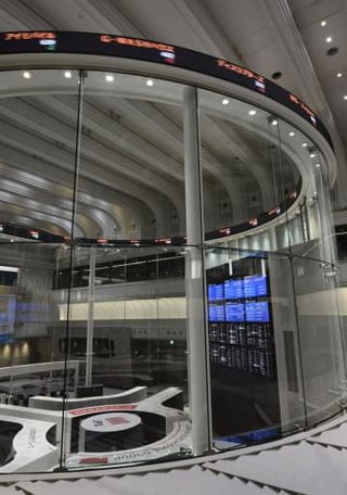 東証は反落、終値4万7734円　相場の過熱感を意識し売り優勢