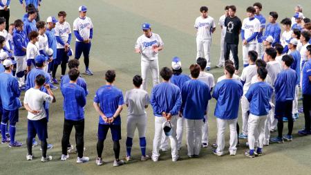 中日が秋季練習開始　井上監督「今年以上の成績を」
