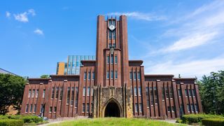 世界大学ランキング : 東大は順位を2つアップの26位、京大61位に後退