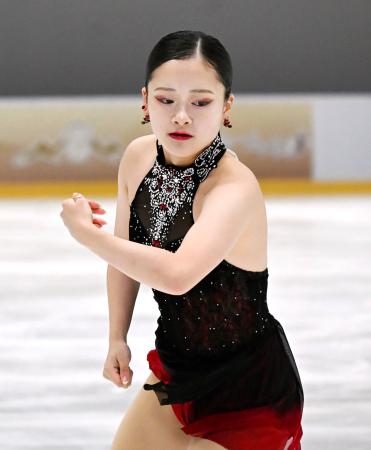 渡辺ＳＰ４９点台、山本棄権　フィギュアＣＳが開幕