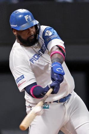 日本ハム、２連勝で突破　プロ野球ＣＳ第２戦