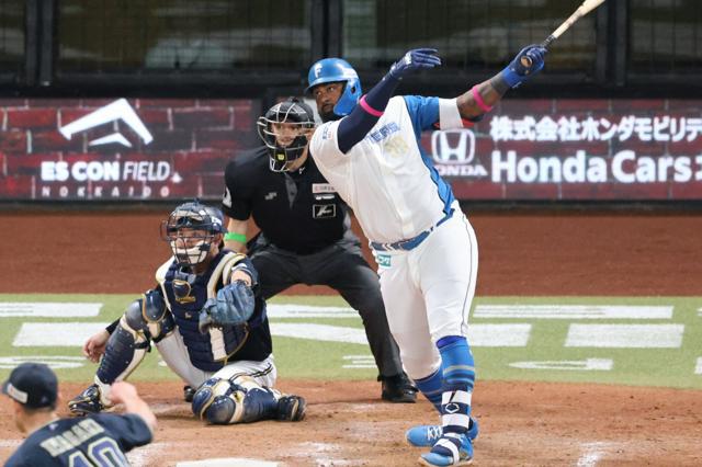 日本ハムは逆転、DeNAはサヨナラで2連勝　CS最終ステージへ