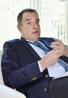 仏、防衛装備の対日連携が課題　来年にマクロン大統領再訪か