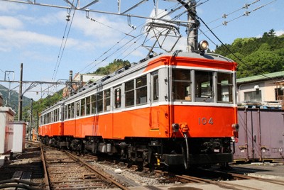 箱根登山電車、「開業時」から運行の3両が28年に引退へ　神奈川