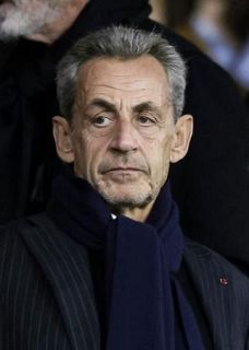 サルコジ元大統領２１日収監　仏報道、パリの刑務所に