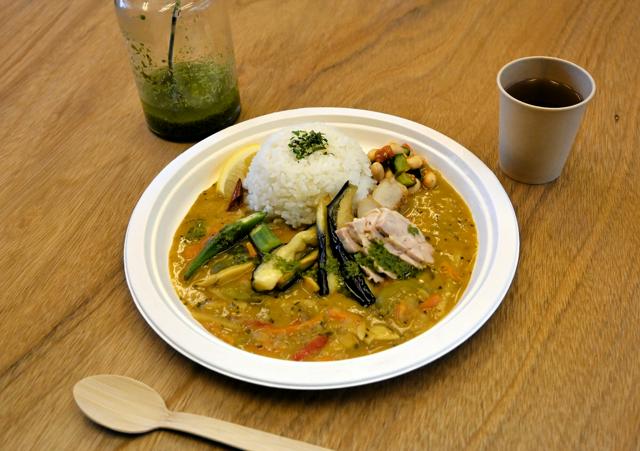 島の外来植物をカレー食材に　「エイリアンフード」に込めた問題意識