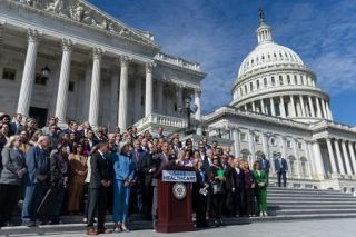 米連邦政府、一部閉鎖が３週目に　長期化様相、解雇差し止め命令も