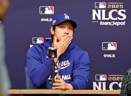 大谷翔平、打撃不振に質問集中　「打席の質を高めていく」