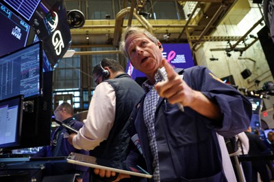 NY株反発、238ドル高　米中摩擦巡る懸念後退、買い優勢