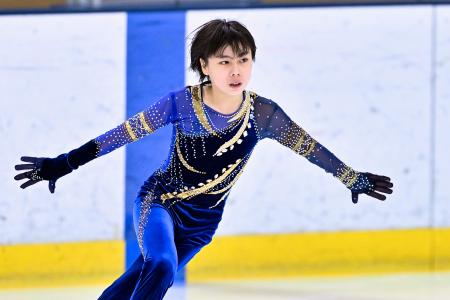 男子Ａで佐久間が２連覇　フィギュア全日本ノービス