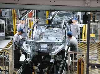中国経済が「内巻」に苦しむ…その意味は？どう脱出する？　「次の5年」議論する中国共産党「4中全会」開幕