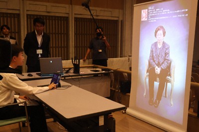 AI活用で被爆者と疑似対話　広島で装置完成　「惨状忘れぬ」