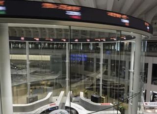東証反落、終値は8円安 高市トレード一服、半導体に売り