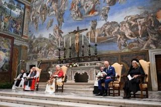 ローマ教皇、英国王と面会 歴史上初の「共に祈り」