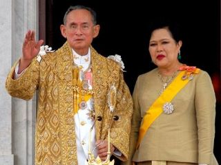 タイのシリキット王太后死去 93歳、プミポン前国王の妻
