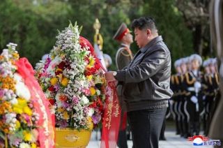 北朝鮮、中国と血盟強調 志願軍参戦75年、金氏献花