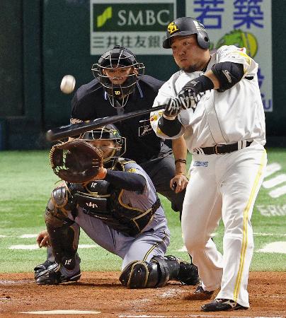 ソ１０―１神（２６日）　山川５打点、周東５安打