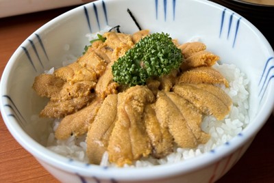 食卓やすし屋からウニが消える? 漁獲低迷で“幻の食材”に現実味