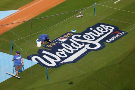 ドジャース、本拠地ＬＡで練習　第３戦グラスノー対シャーザー