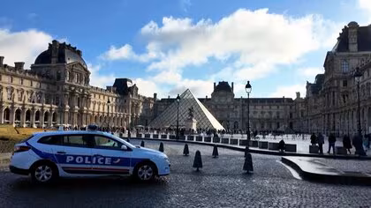 【速報】ルーブル美術館強盗事件で2人拘束