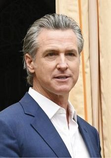 米加州知事が大統領選検討 トランプ氏が敵視