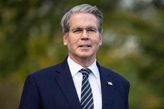 過度な変動阻止に金融政策重要=ベセント氏、円安けん制か―日米財務相会談