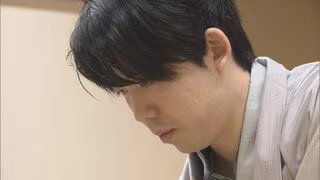 地元・瀬戸市のファンも「まだ現実を受け止められない」 藤井聡太七冠が「王座」を失い「六冠」に 2勝2敗どうしで迎えた第5局は双方持ち時間を使い切る激戦も97手で挑戦者・伊藤匠叡王が勝利 伊藤叡王は「二冠」に